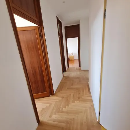 Apartment Cinque Giornate Charme *