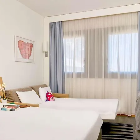 Отель Novotel Nord Ca' Granda Милан