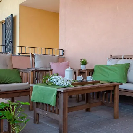 Appartement Bright One-bedroom With Terrace In