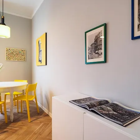 Primopiano - Ferrante Aporti Flats Apartament