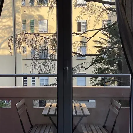 Stilish Few Steps From The Underground * Milano