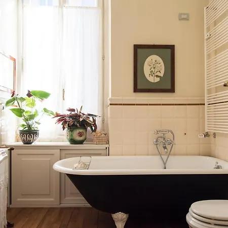 Sophisticated Near Duomo *