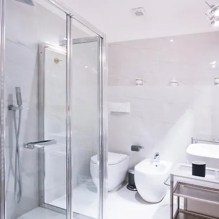 Imhome - Porta Romana Konukevi 4*