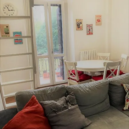 White Flat Puglie ميلان