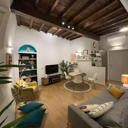 Youhosty - Santa Marta 11 *