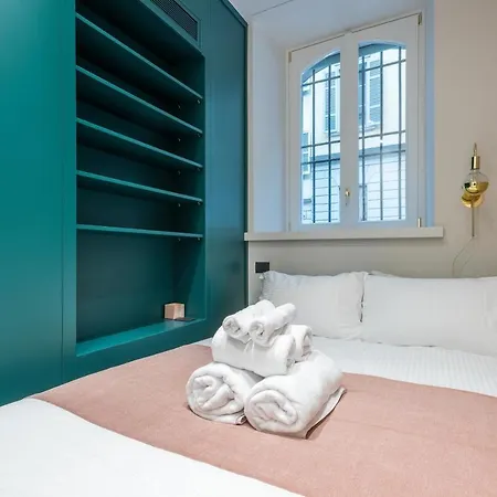 Easylife - - Borgonuovo 4d - Centro Storico Apartmán *