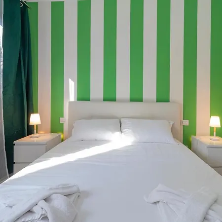 Centralissimo E Raffinato Bilocale - Scarlatti Lux - Stazione & Shopping District