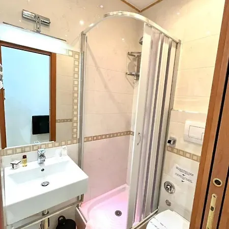 Fiorella Hotel Milano