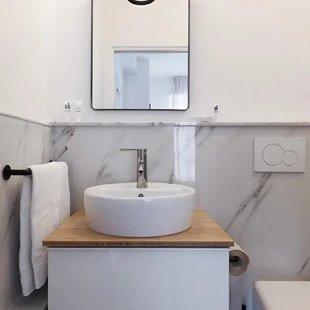 Contempora - Casale 3 * Milano