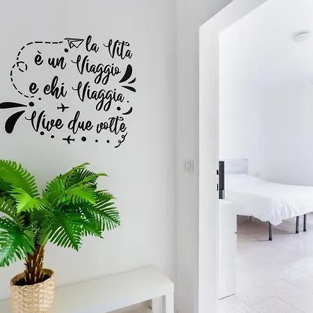 Guesthost - Bonola M1 Bright & Functional Flat