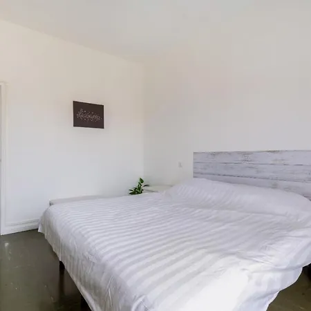 Appartamento Guesthost - Bonola M1 Bright & Functional Flat