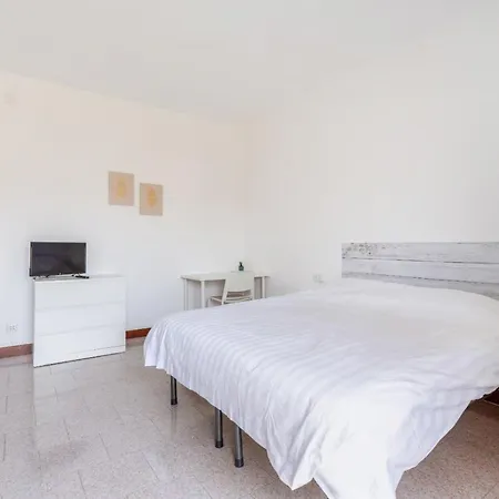 Guesthost - Bonola M1 Bright & Functional Flat * Milano