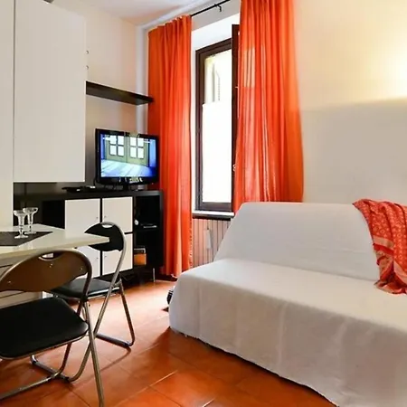 Apartman By Halldis Milánó