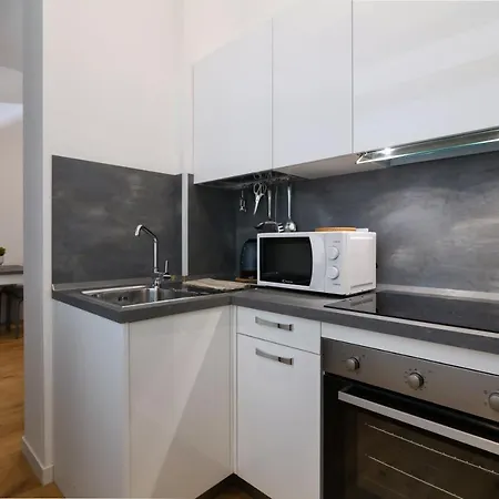 Primopiano - La Malfa Apartmán *