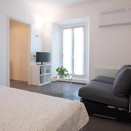Hostmate - Milano- Savona - Tortona * Милан
