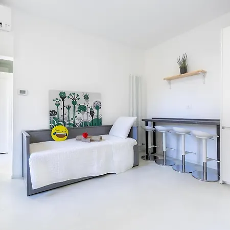 Alessia's Flat - Sarpi 4 Milano