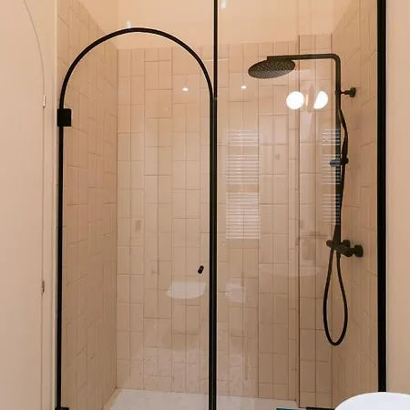 Youhosty - Borgonuovo 4