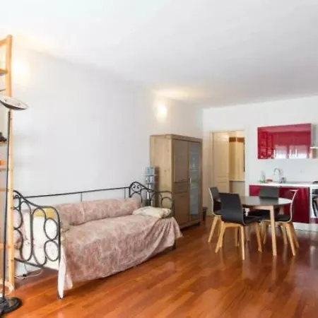 Vintage In Corvetto Area Daire *