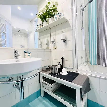 Design Ampio E Luminoso * Milão