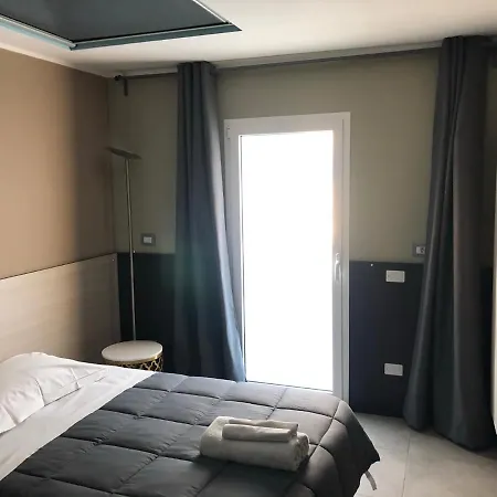 Affittacamere Villa Camilla Milano Metro 4 4*