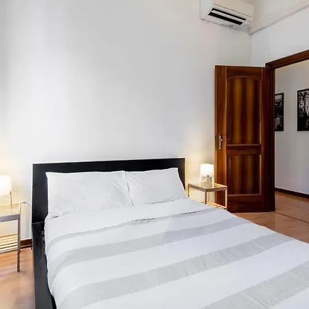 Happy & Beautiful Flat In Apartman Milánó