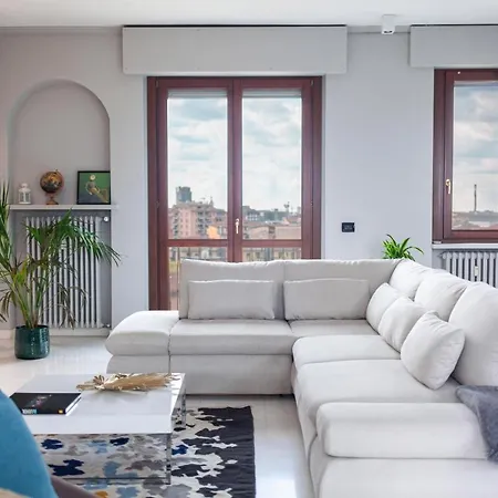 Stelvio Rooftop - Penthouse Skyline With Terrace And Jacuzzi