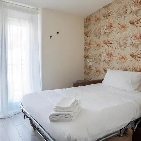 Italianway Apartmán *