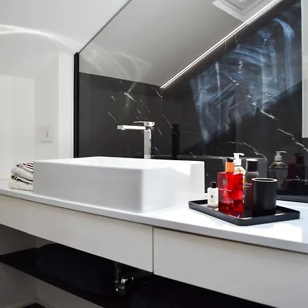 Conca9, Luxury Attic With Jacuzzi In Navigli * Milan