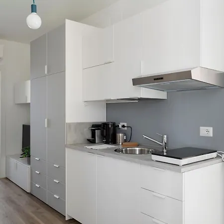 Hostmate - Milano- Varanini'S Corner- Nolo