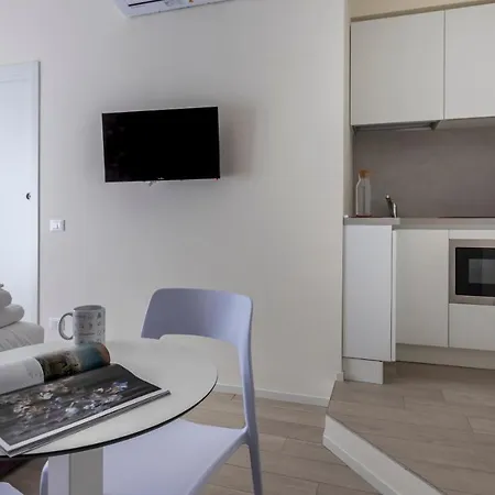 Italianway - The B Village Business