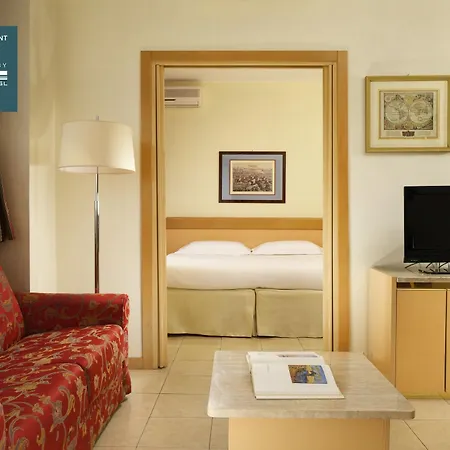 Unaway & Quark Due 4* ميلان