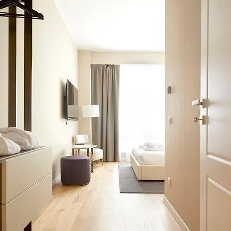 Prestige Boutique -piazza Duomo 4* Milánó