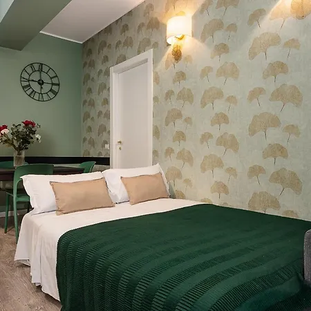 Hemeras Boutique Homes - Large In Citylife District Apartment