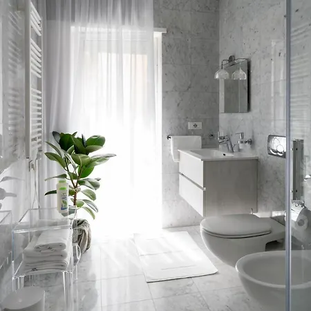 Vela Centro Con Garage Appartement Milaan