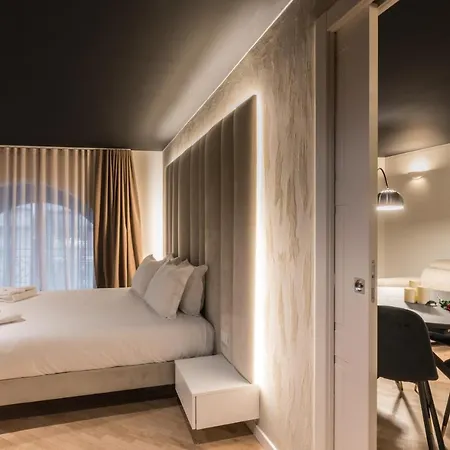 דירה Brera Luxury Near Duomo With Wifi מילאנו
