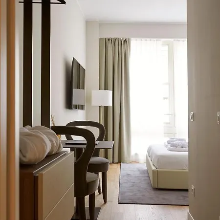 Prestige Boutique -piazza Duomo Apartman 4*