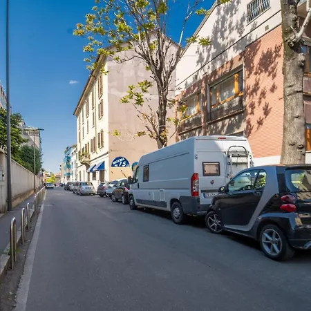 Prada Апартаменты Милан