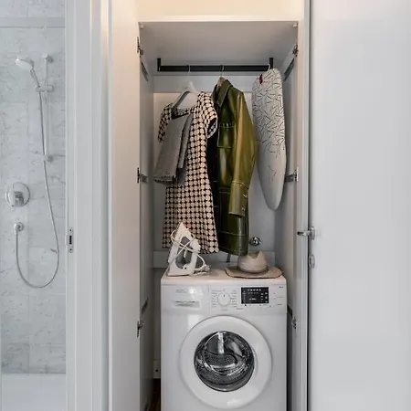 Vela Centro Con Garage * Milaan