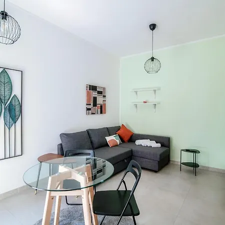 Altido Navigli Studio With Balcony * Milán