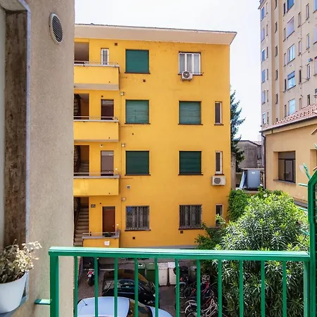 Altido Navigli Studio With Balcony Apartmán