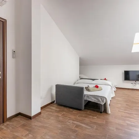 Alessia's Flat - Affori Milan