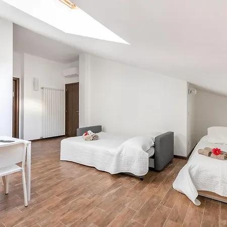 Alessia's Flat - Affori Apartment *