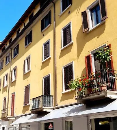 Apartament Flat In Milano, Porta Romana *