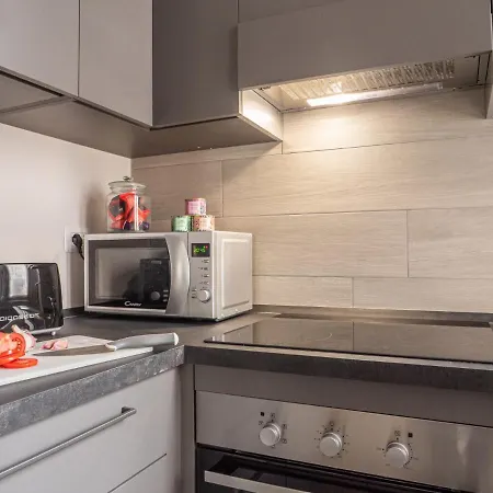 Daire The Rent - With Balcony In Downtown Milano