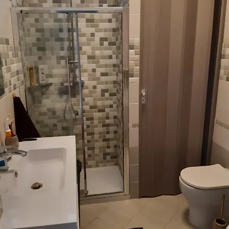 2 Beds And Private Bathroom Milano