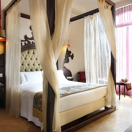 Hotel Chateau Monfort - Relais & Chateaux 5*