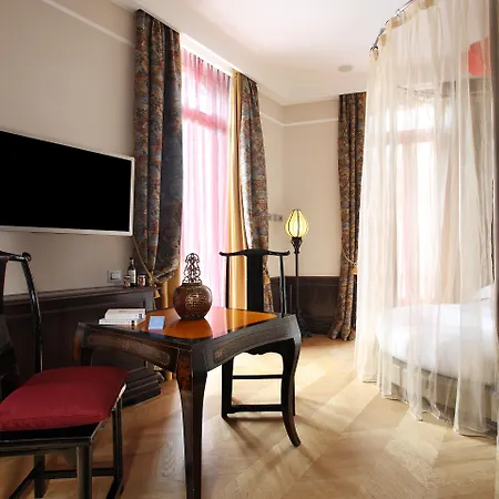 Chateau Monfort - Relais & Chateaux Hotel 5*