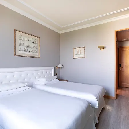 Hotel Royal Garden Milano 4*