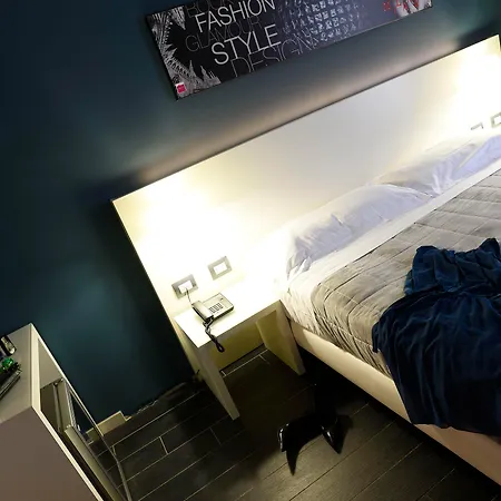 Smart מלון מילאנו