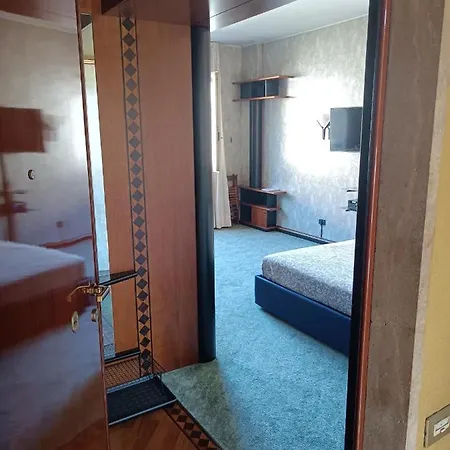 Corvetto 16 - Elegant For 4 - Metro 5 Min - Duomo 10 Min Apartmán Milán